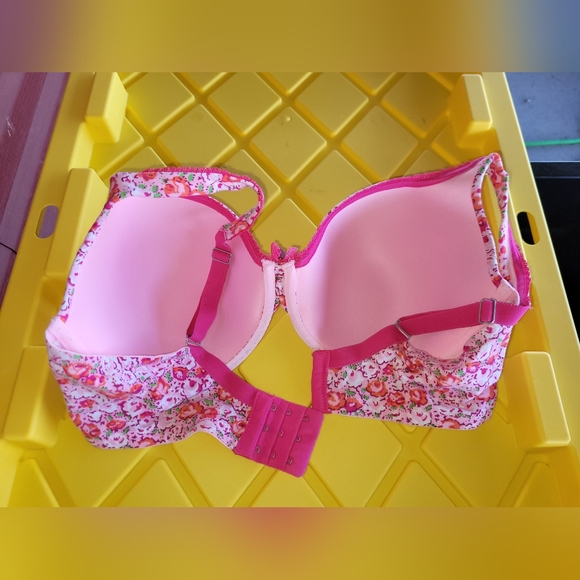 Victoria's Secret Pink Lingerie - Picture 2 of 3